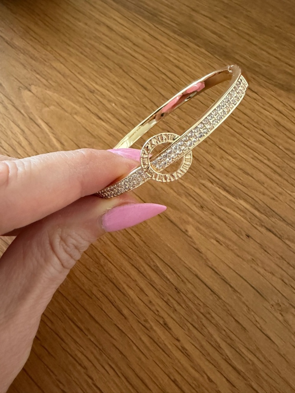 Gold Crystal Link Bangle Bracelet - Women's Fashion Accessory